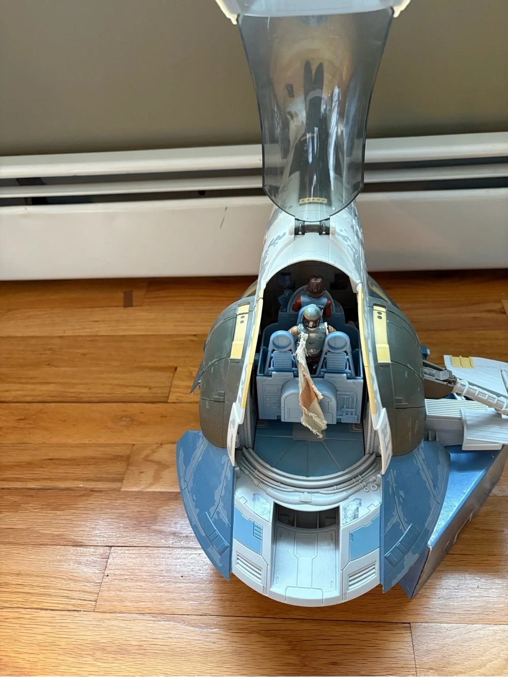 Hasbro Star Wars Razor Crest Playset - Blue, Gray, White